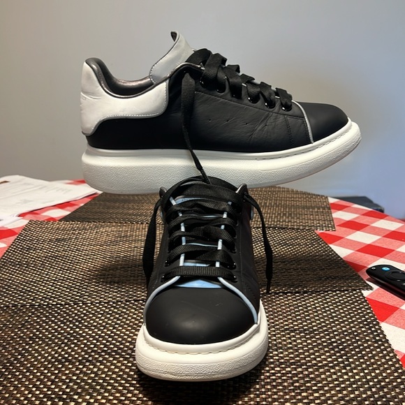Alexander McQueen sneakers men’s - Picture 9 of 9